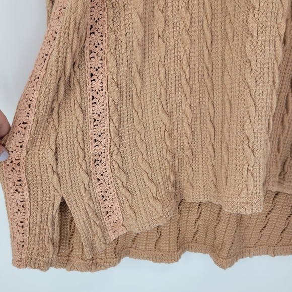 Weekend by Suzanne Betro Size Large Maeve / Tan Knit Sweater Top Large - Picture 3 of 6